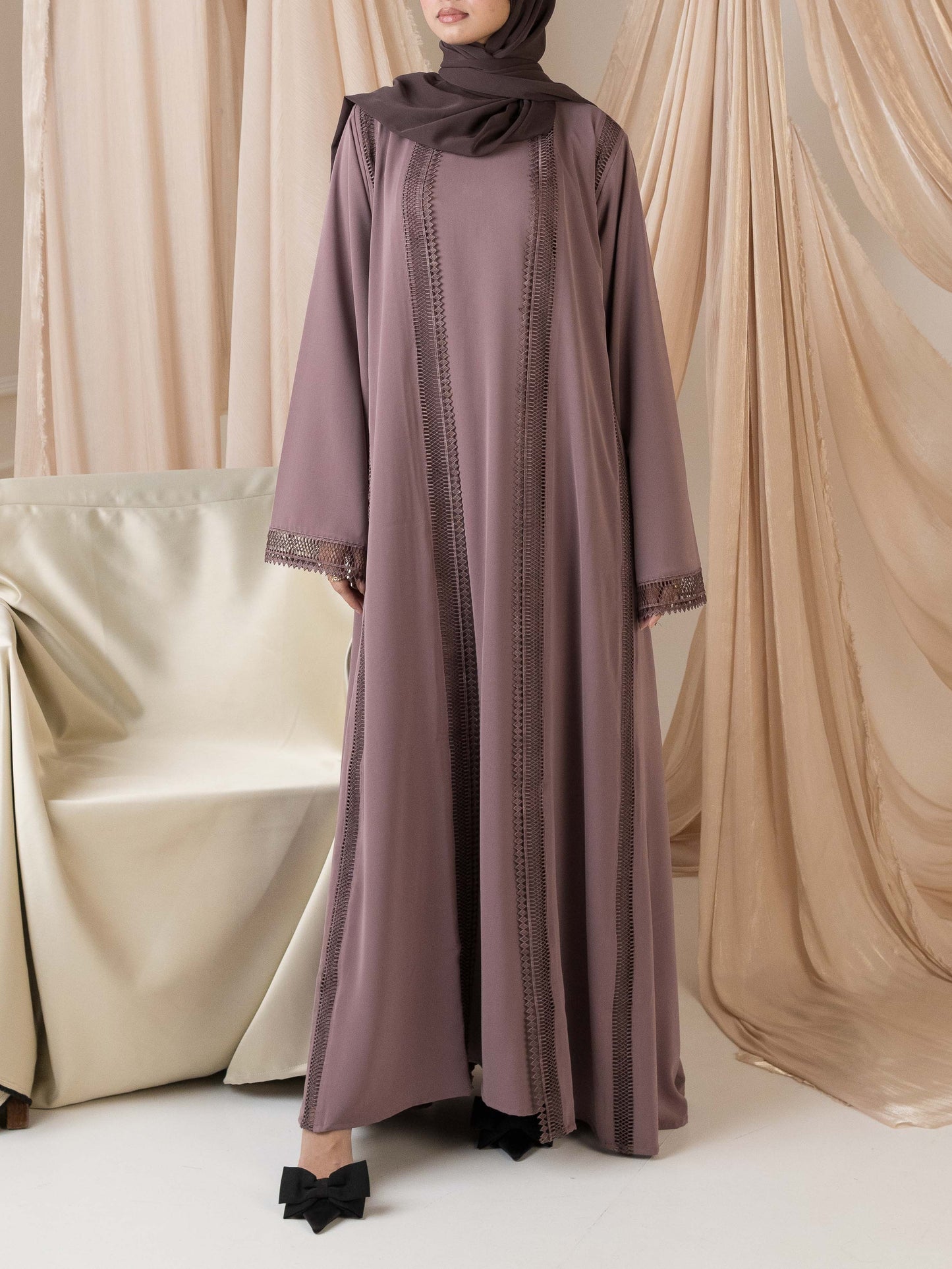 Falak Lace Two-Piece Abaya - Mauve