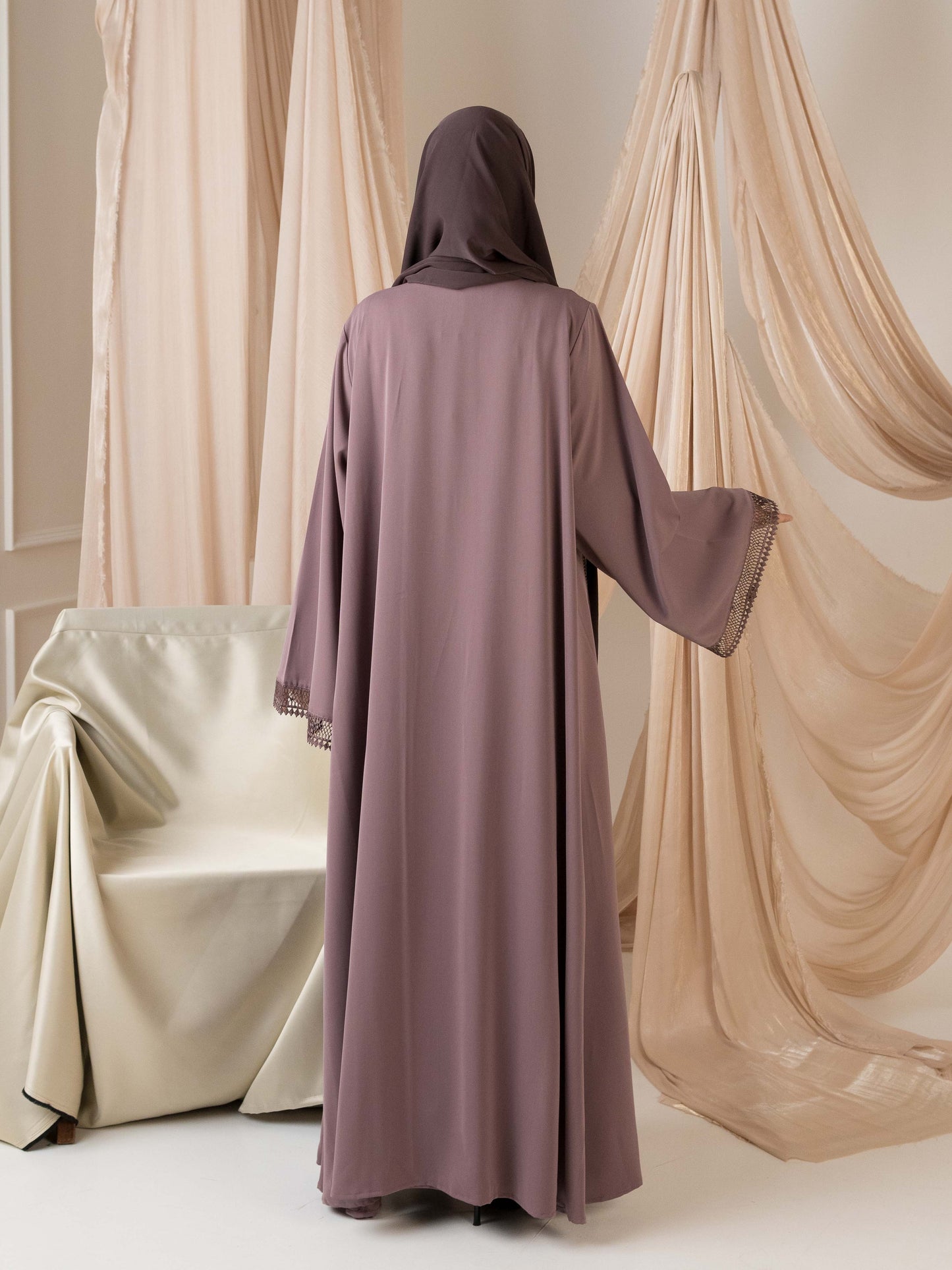 Falak Lace Two-Piece Abaya - Mauve