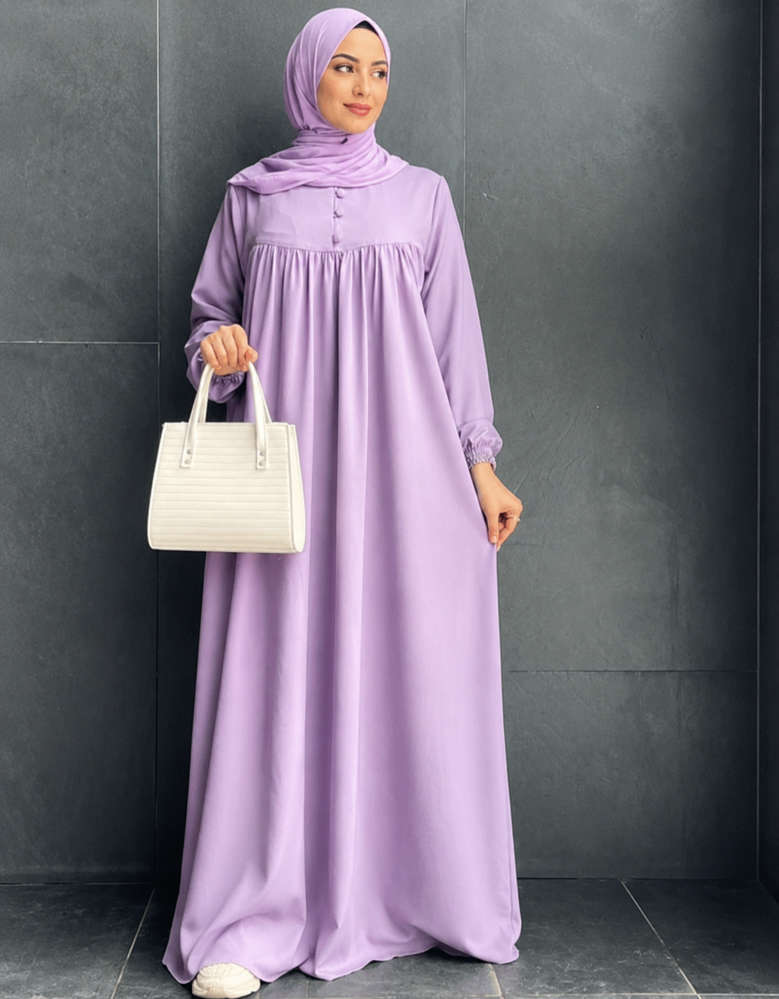 *Flowy Maxi Abaya*