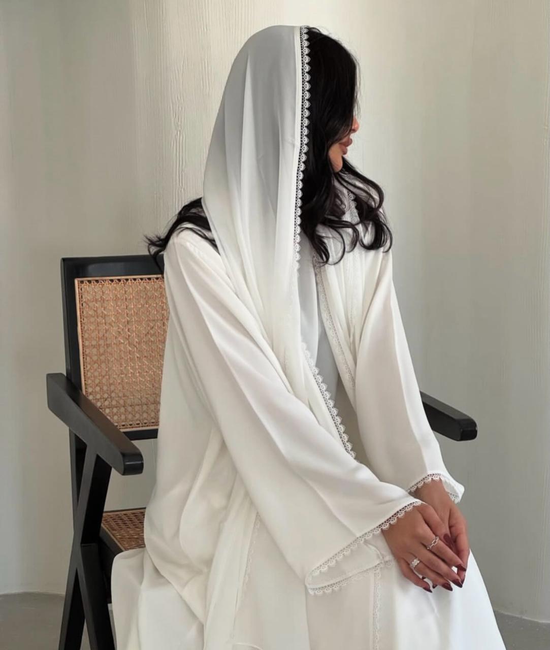 Best Lightweight Abaya for Umrah & Travel”